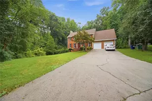 1875 Dovonshire Rd S W, Marietta, GA 30064 - Photo 10