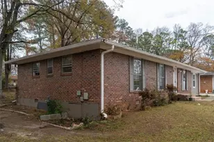 679 Winchester Ln, Norcross, GA 30071 - Photo 2