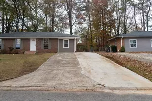 679 Winchester Ln, Norcross, GA 30071 - Photo 6