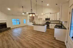 2209 Shady Grove Rd, Carrollton, GA 30116 - Photo 6