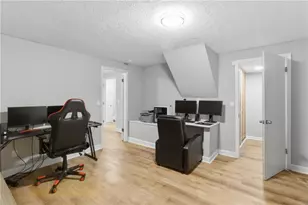 4281 E Meadow Dr, Duluth, GA 30096 - Photo 32