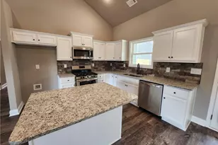 2205 Shady Grove Rd, Carrollton, GA 30116 - Photo 4
