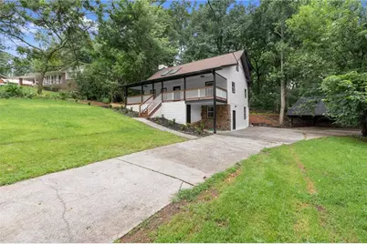 1741 Lucy Drive NW, Kennesaw, GA 30152 - Photo 4
