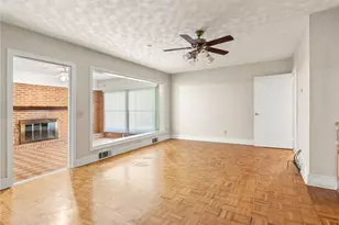 291 E Memorial Dr, Dallas, GA 30132 - Photo 6