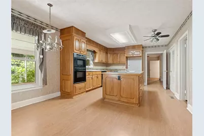 291 E Memorial Drive, Dallas, GA 30132 - Photo 4