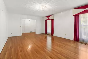 291 E Memorial Dr, Dallas, GA 30132 - Photo 10
