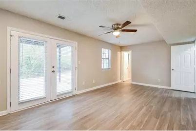 300 Renee Dawn Court, Riverdale, GA 30296 - Photo 8