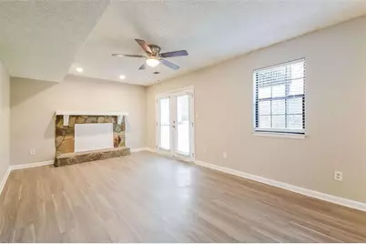 300 Renee Dawn Court, Riverdale, GA 30296 - Photo 6