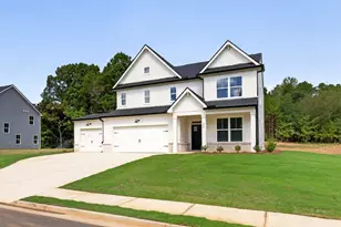 354 Flying Eagle Dr, Commerce, GA 30529 - Photo 2