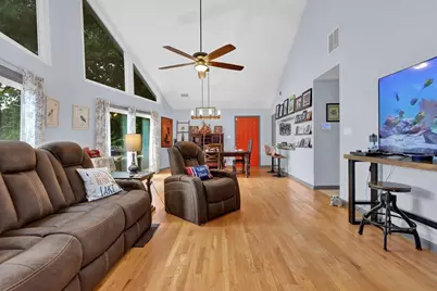 8788 Lake Drive, Snellville, GA 30039 - Photo 16
