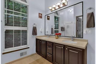 8788 Lake Drive, Snellville, GA 30039 - Photo 32