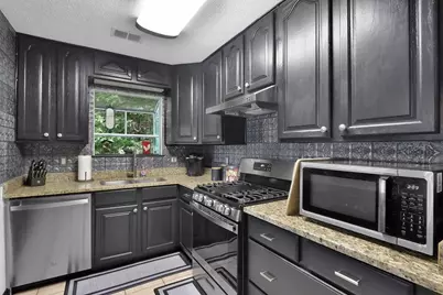 8788 Lake Drive, Snellville, GA 30039 - Photo 20