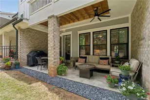 1090 Harper Dr, Roswell, GA 30076 - Photo 1