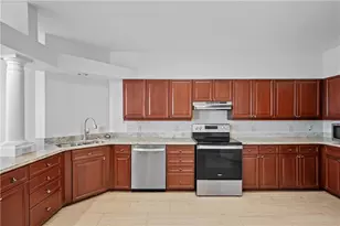 3334 Peachtree Rd NE, Atlanta, GA 30326 - Photo 18