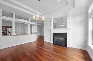 3334 Peachtree Rd NE, Atlanta, GA 30326 - Photo 16
