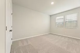 8031 Dickens Dr, Fairburn, GA 30213 - Photo 10