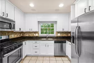 5667 Colton Dr, Sandy Springs, GA 30342 - Photo 14