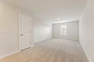 8039 Dickens Dr, Fairburn, GA 30213 - Photo 12