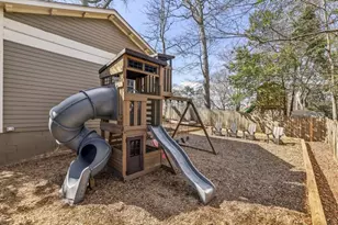 1248 Stillwood Dr NE, Atlanta, GA 30306 - Photo 8