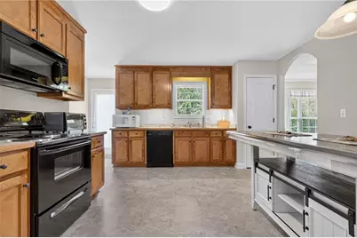 510 Embassy Walk, Winder, GA 30680 - Photo 18