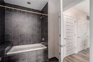 1080 Peachtree St NE, Atlanta, GA 30309 - Photo 16