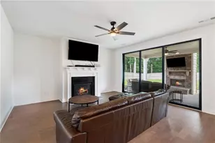 2453 Oxenwood Dr SW, Marietta, GA 30064 - Photo 16