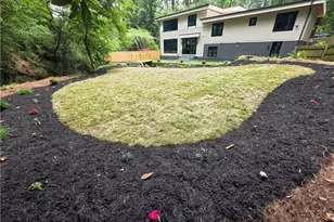 3626 N Stratford Rd NE, Atlanta, GA 30342 - Photo 10