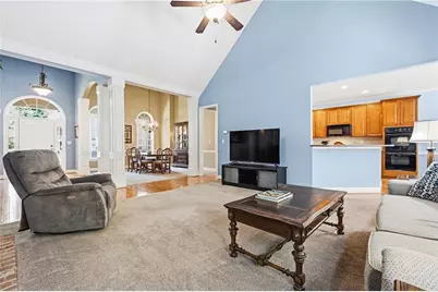3240 Creek Trace W, Powder Springs, GA 30127 - Photo 10