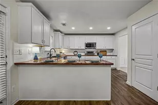150 Hidden Lake Cir, Canton, GA 30114 - Photo 2