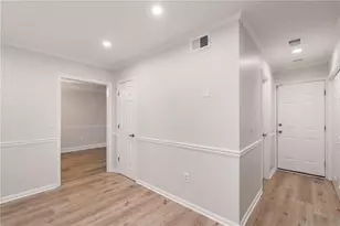 1053 Standard Dr NE, Brookhaven, GA 30319 - Photo 12