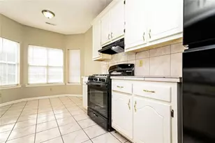 3427 Linecrest Rd, Ellenwood, GA 30294 - Photo 6