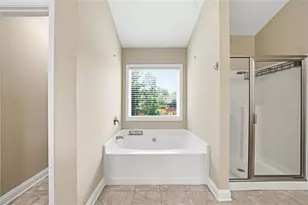 2261 Line Dr, Lawrenceville, GA 30043 - Photo 40