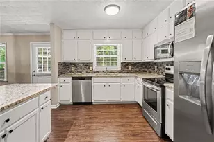 1488 Wheeler Dr, Lawrenceville, GA 30045 - Photo 2