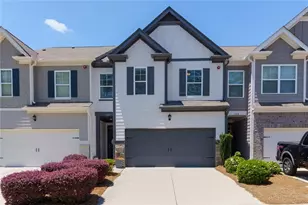 723 Woodstock Grove Dr, Woodstock, GA 30188 - Photo 2