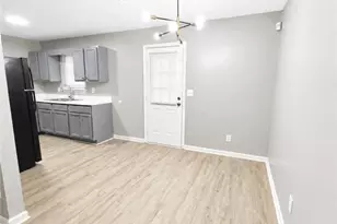 8011 Trinity Park Dr, Riverdale, GA 30296 - Photo 4