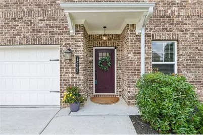 1447 Weatherbrook Circle, Lawrenceville, GA 30043 - Photo 2