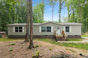 260 Falcon Ln, Carnesville, GA 30521 - Photo 2