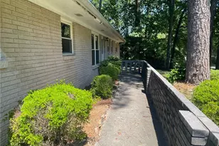 4252 Clydes Ct, Tucker, GA 30084 - Photo 2