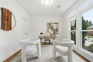 1470 Devonash Ln, Dunwoody, GA 30338 - Photo 2