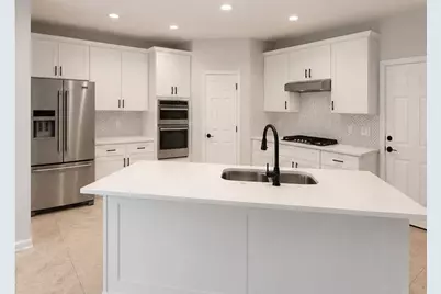 4612 Chardonnay Court, Dunwoody, GA 30338 - Photo 2