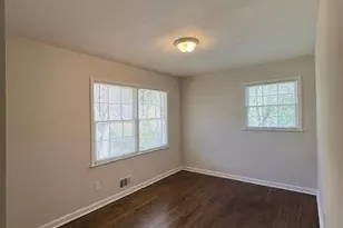 2068 Kenwood Pl SE, Smyrna, GA 30082 - Photo 6