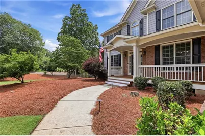 127 Laurel Ridge Drive NE, Alpharetta, GA 30004 - Photo 2
