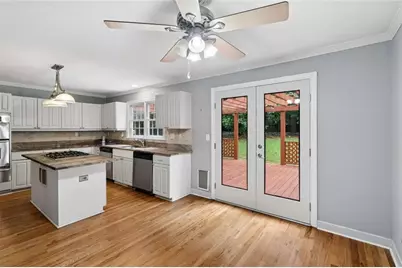 30 Battery Place, Sandy Springs, GA 30342 - Photo 12