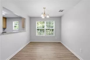 8569 Thomas Rd, Riverdale, GA 30274 - Photo 10