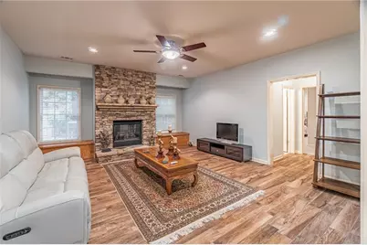 10205 Worthington Manor, Suwanee, GA 30024 - Photo 46