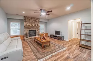 10205 Worthington Manor, Suwanee, GA 30024 - Photo 46
