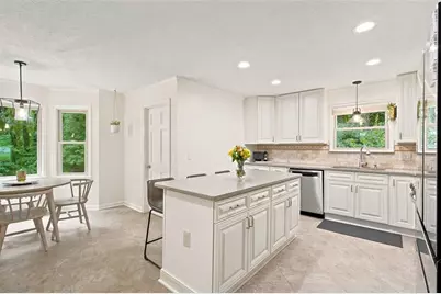 1430 Shadowrock Court NE, Marietta, GA 30062 - Photo 18