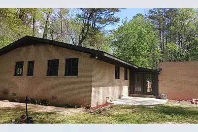 6820 Marlborough Circle S, South Fulton, GA 30349 - Photo 18