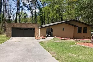 6820 Marlborough Cir S, South Fulton, GA 30349 - Photo 2