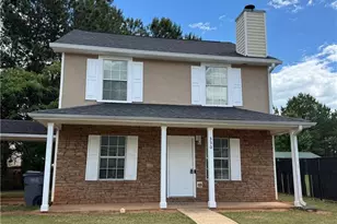330 Crestfield Cir, Covington, GA 30016 - Photo 1